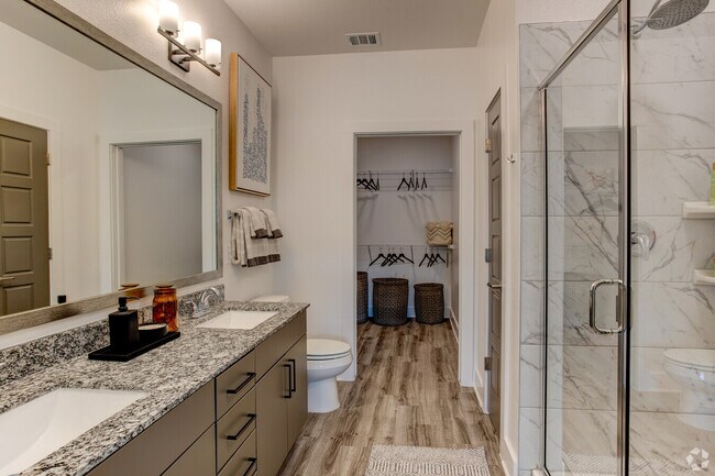Building Photo - Available Now – Beautiful Apartment for Rent