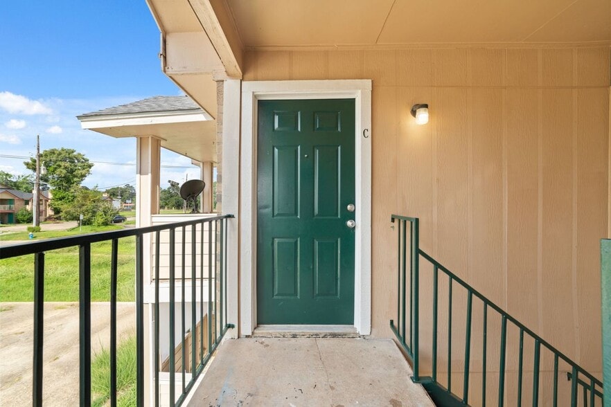 Building Photo - 1308 Brenda Ln