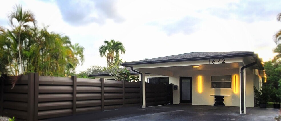 Building Photo - 1672 NW 36th Ct