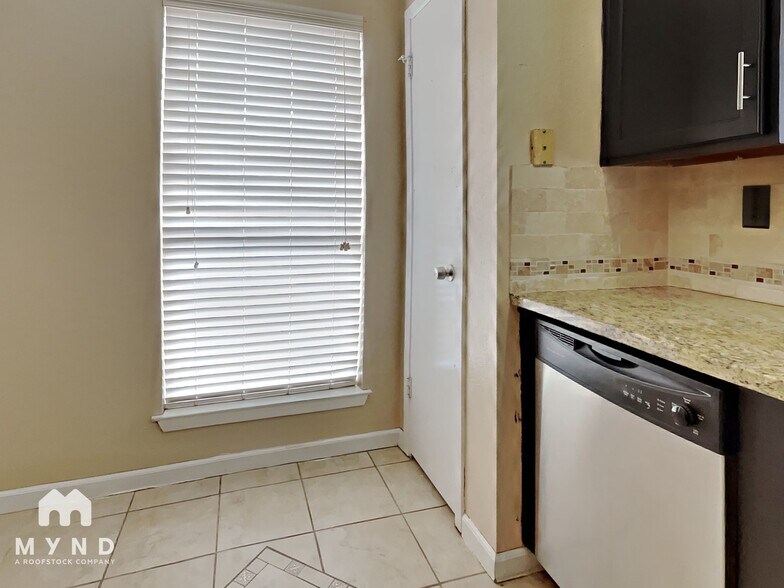 Building Photo - 726 Beechbend Dr