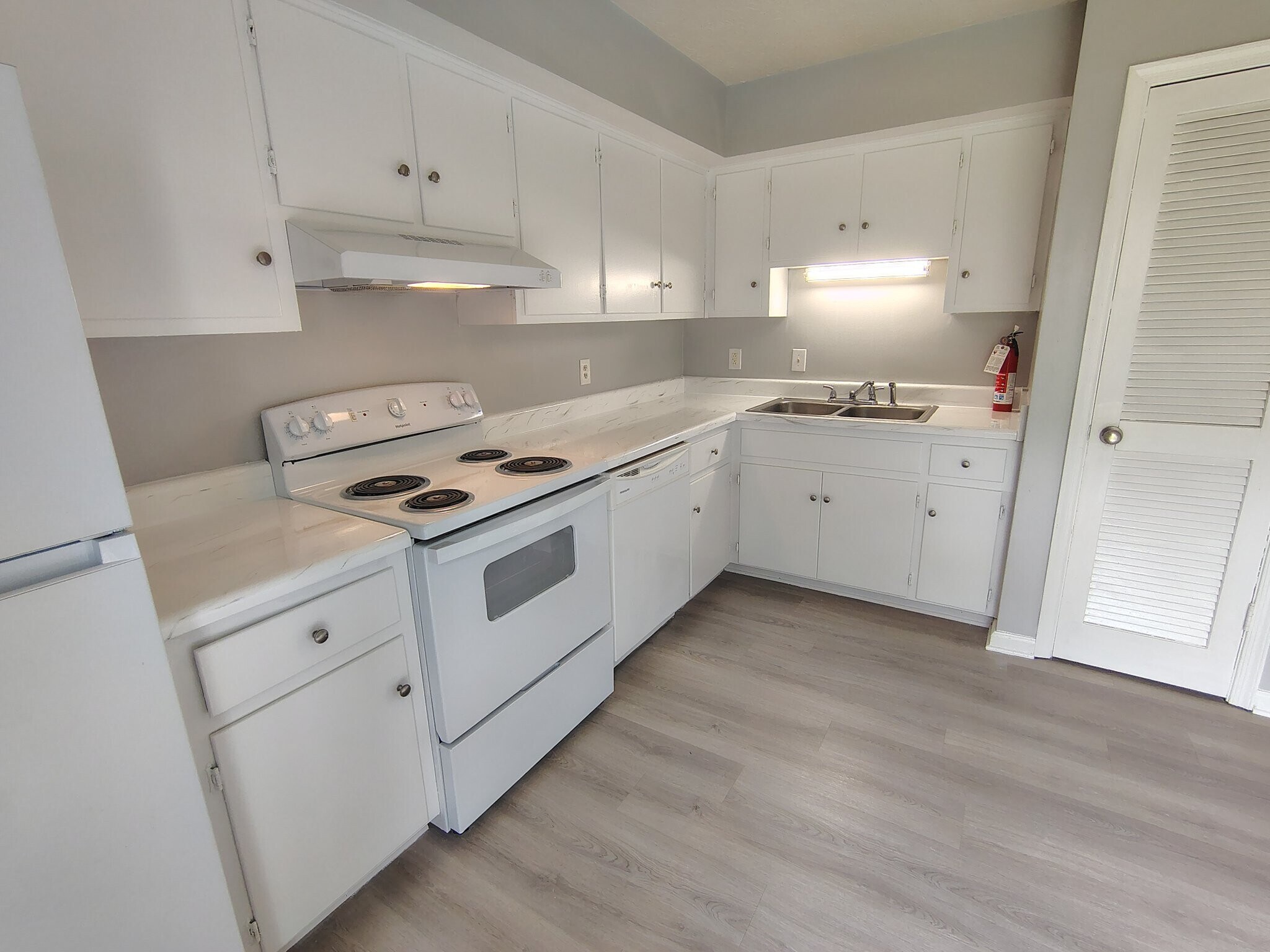 Building Photo - 16 Duiguid Dr