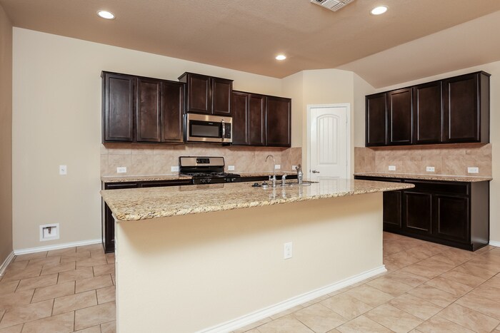 Building Photo - 11414 Tiger Woods