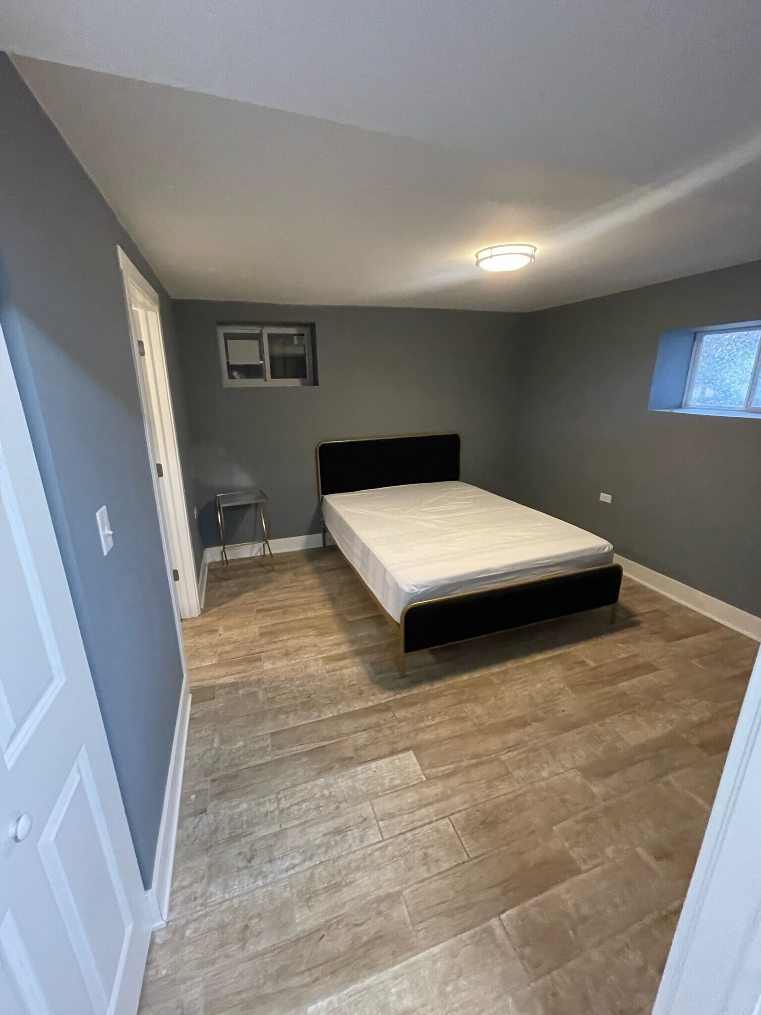 Garden Unit - 4836 S Michigan Ave