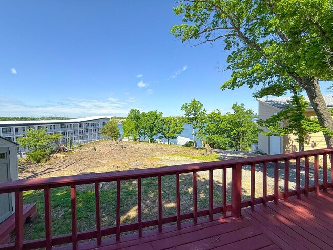 Building Photo - AVAILABLE NOW 2B/1B Lake View Living in the Heart of Osage Beach