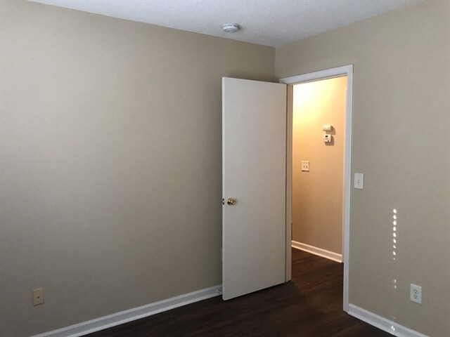 Building Photo - 2665 Pebble Meadow Ln