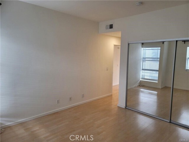 Building Photo - 360 S Los Robles Ave