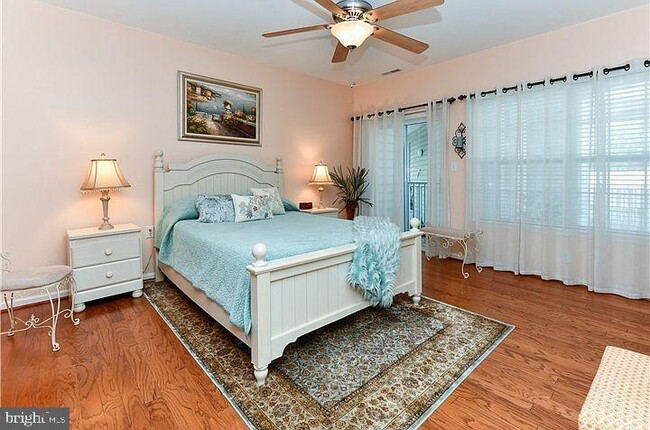 Building Photo - 17436 Slipper Shell Way