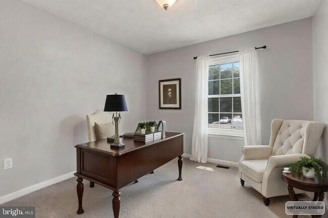 Building Photo - 203 Potomac Hills Dr