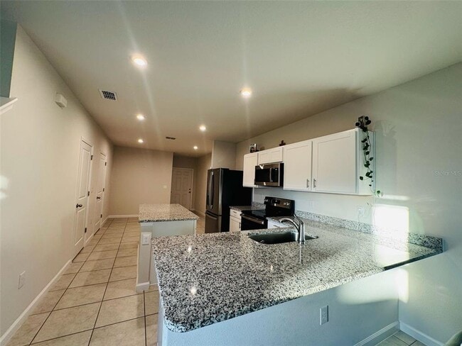 Building Photo - 222 Blueberry Ln