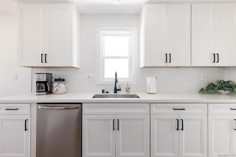 Building Photo - 1231 Center Ave