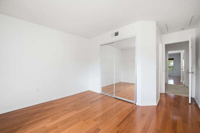 Building Photo - 2175 Caminito Leonzio