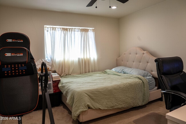 Building Photo - 8701 E Chaparral Rd