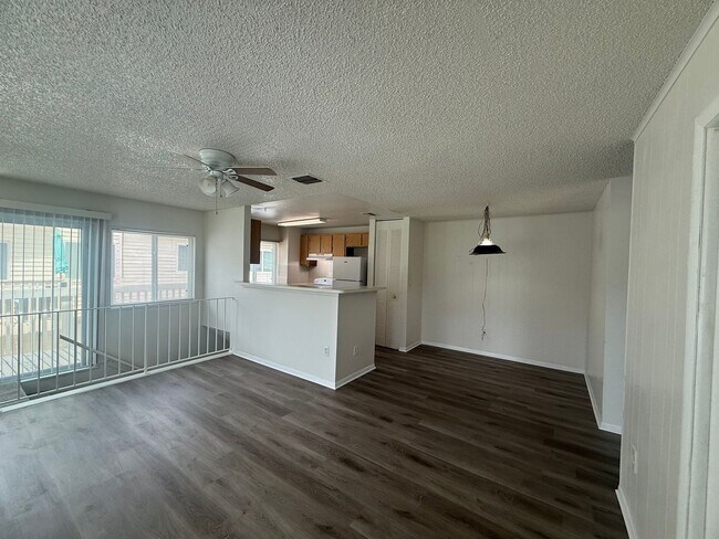 Building Photo - 1101 Spring Meadow Dr