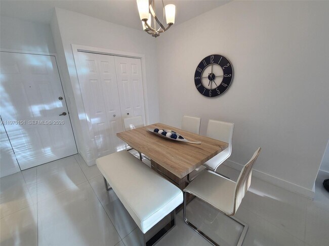 Building Photo - 2501 S Ocean Dr