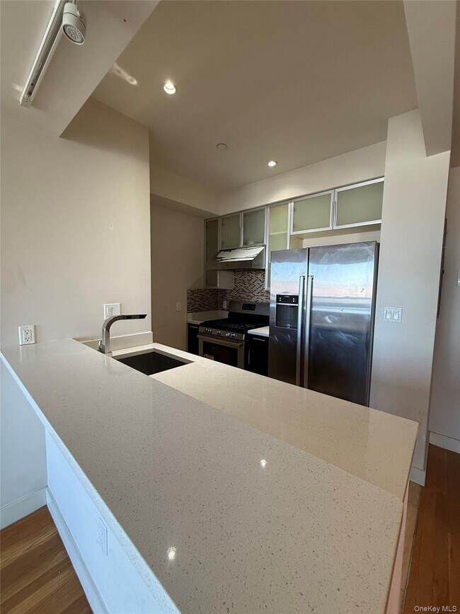 Building Photo - 42-35 Main St