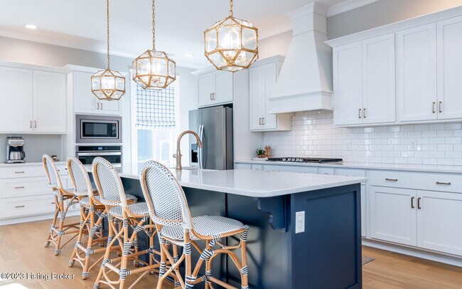 Building Photo - 10400 Meeting St