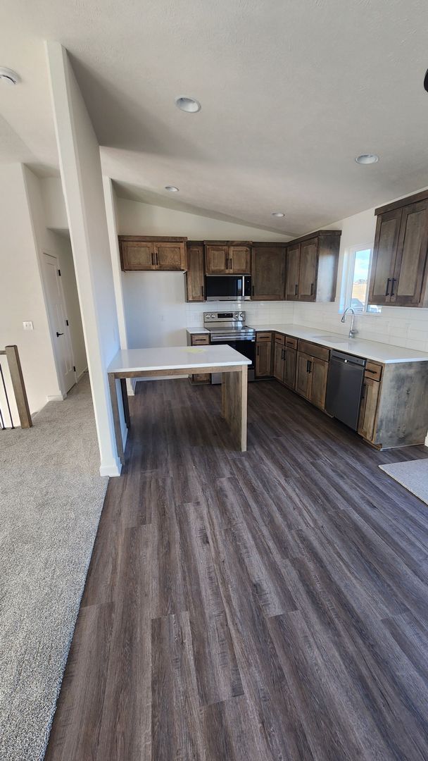 Building Photo - Brand New Construction - Popular Elkhorn Location!!