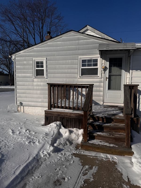 Building Photo - 651 Carlls Path