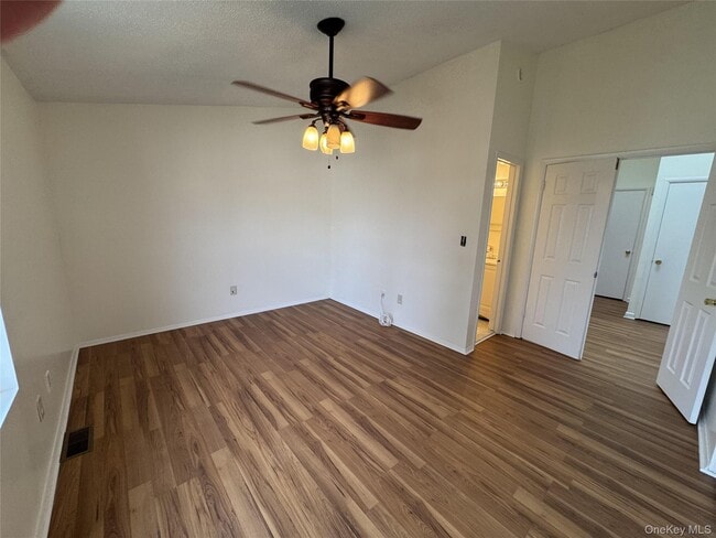 Building Photo - 2910 Whispering Hills Dr