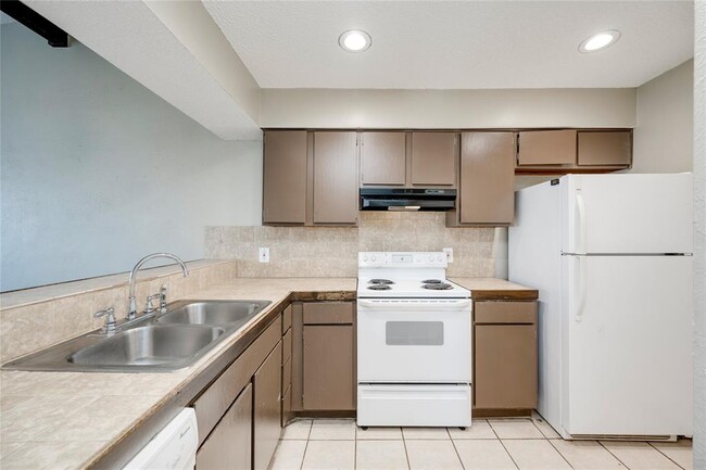 Building Photo - 5304 Indio Cove