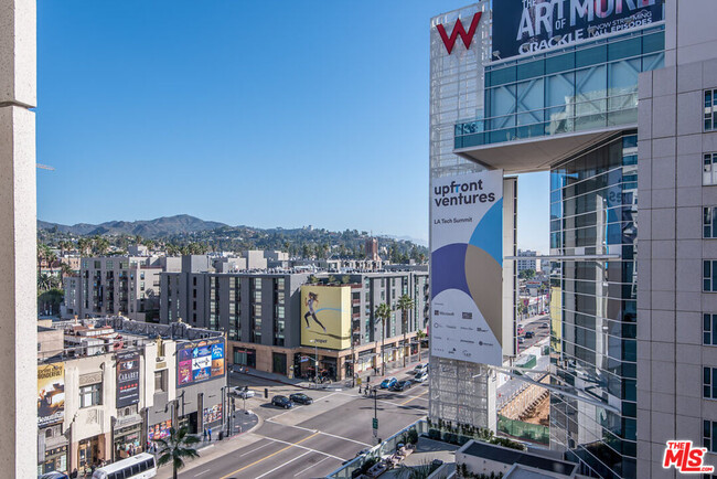 Building Photo - 6250 Hollywood Blvd