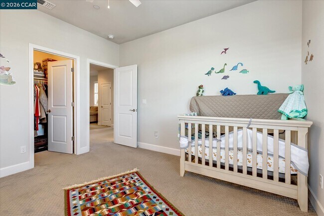 Building Photo - 582 Mandevilla Dr