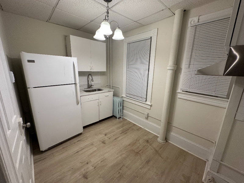 Building Photo - 381-383-383 S 3rd St