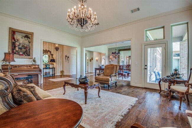 Building Photo - 5812 Richwater Dr