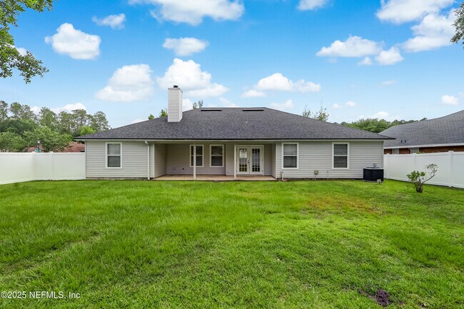 Building Photo - 9703 Cedar Ridge Dr W
