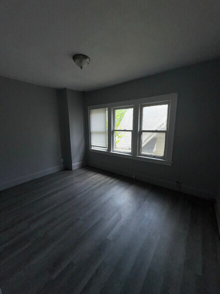 Building Photo - 1211 Starr Ave