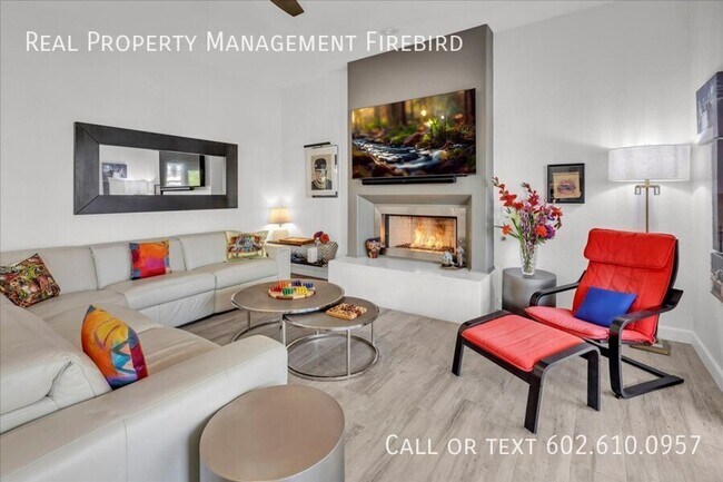 Building Photo - 4921 S Vista Pl