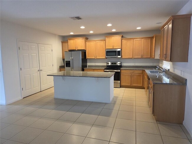 Building Photo - 3876 Carrick Bend Dr