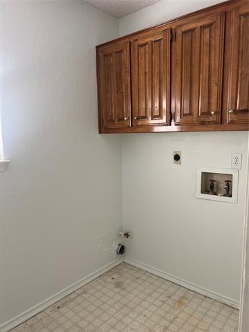 Building Photo - 2702 Foxboro Dr