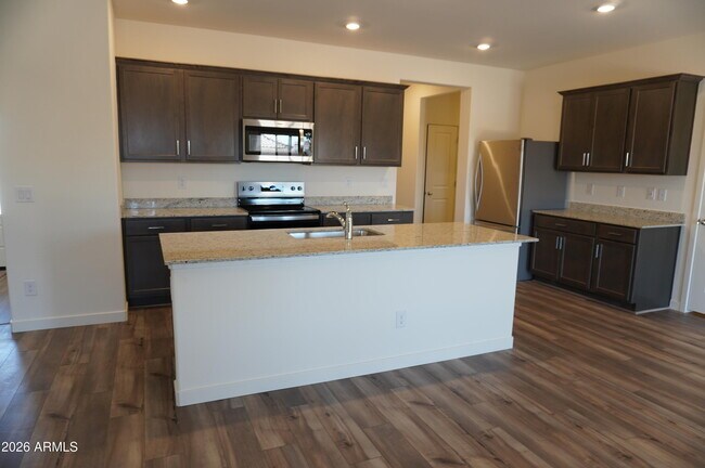Building Photo - 675 N Crowned Dove Trail