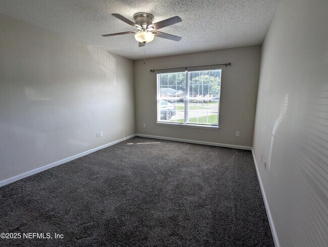 Building Photo - 127 Plantation Point Dr