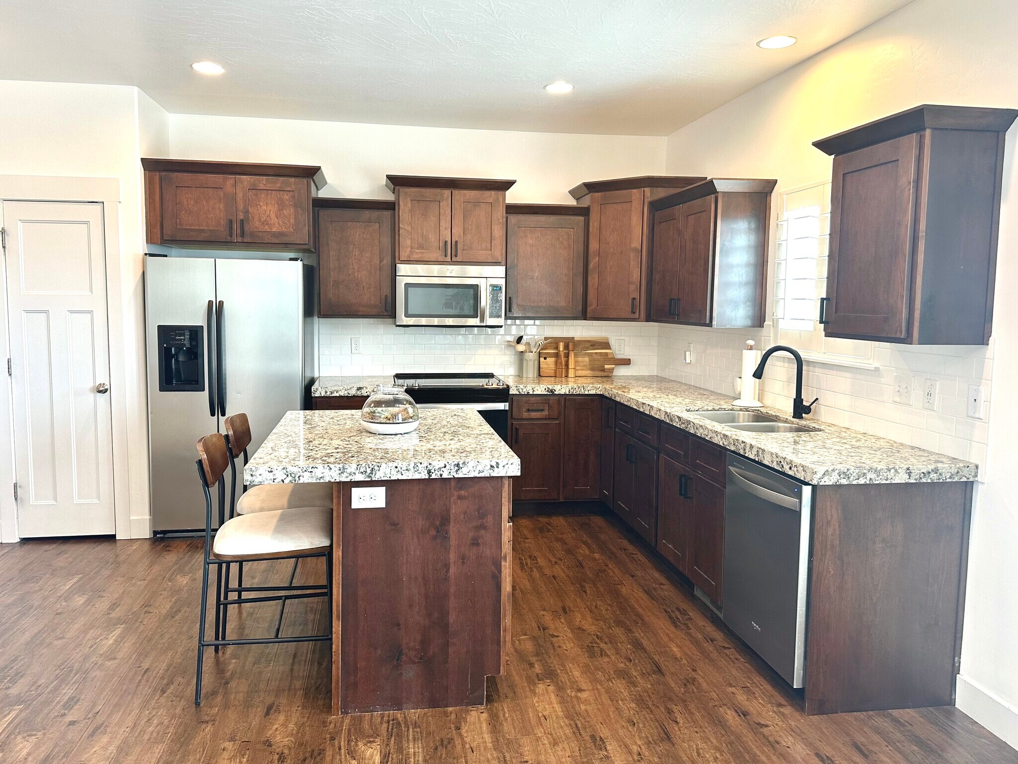 Kitchen - 7868 N Broken Arrow Ln