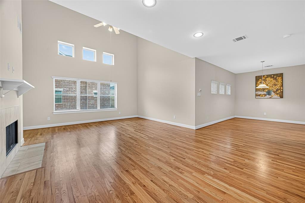 Building Photo - 11510 Main Ash