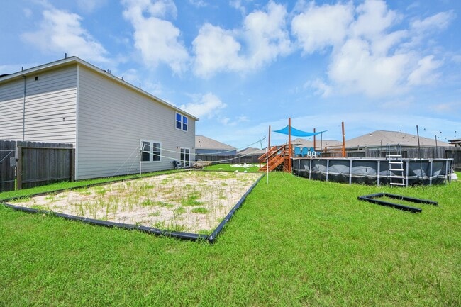 Building Photo - 1021 Pin Cherry Ln