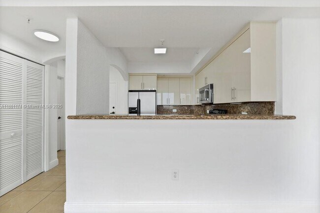 Building Photo - 2301 SW 27th Ave