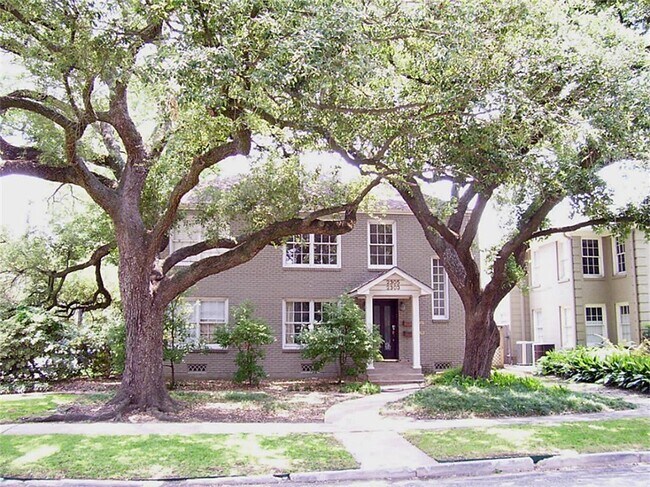 Primary Photo - 2305 Goldsmith St