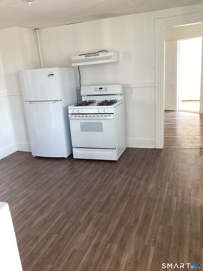 Building Photo - 85 Franklin St