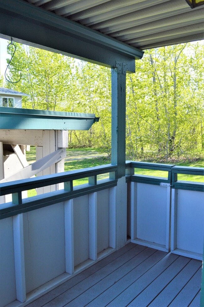 Building Photo - 1531 Northview Dr