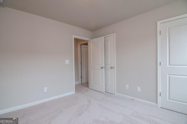 Building Photo - 2006 Wheylon CT