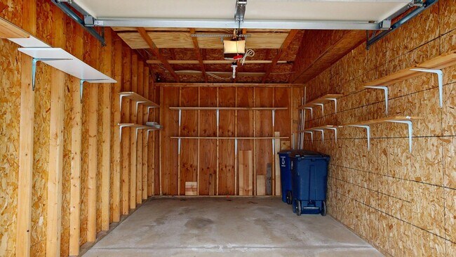 Building Photo - 2718 S Knightsbridge Cir