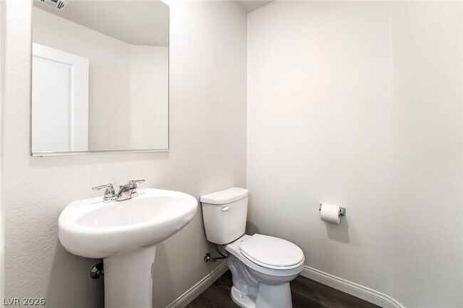 Building Photo - 3426 La Cura Ave