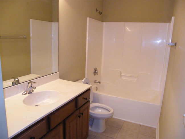 Building Photo - 1020 Granite Grove