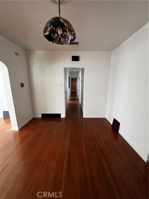 Building Photo - 484 W 25th St