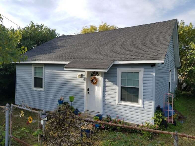 Building Photo - 3206 Torbett St