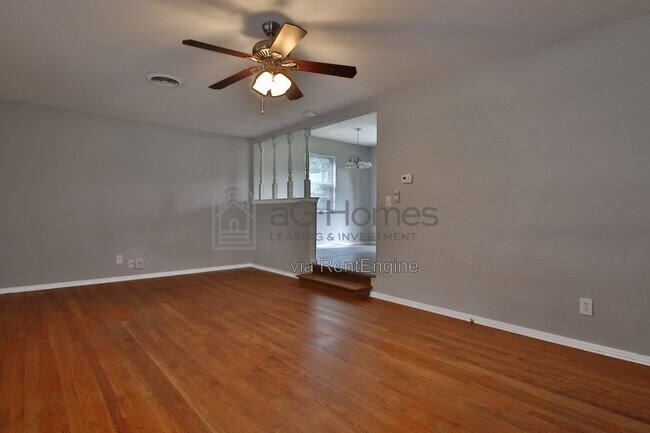 Building Photo - 405 Yukon Ave