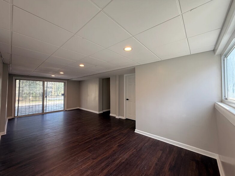 Building Photo - 2416 Miriam Ln